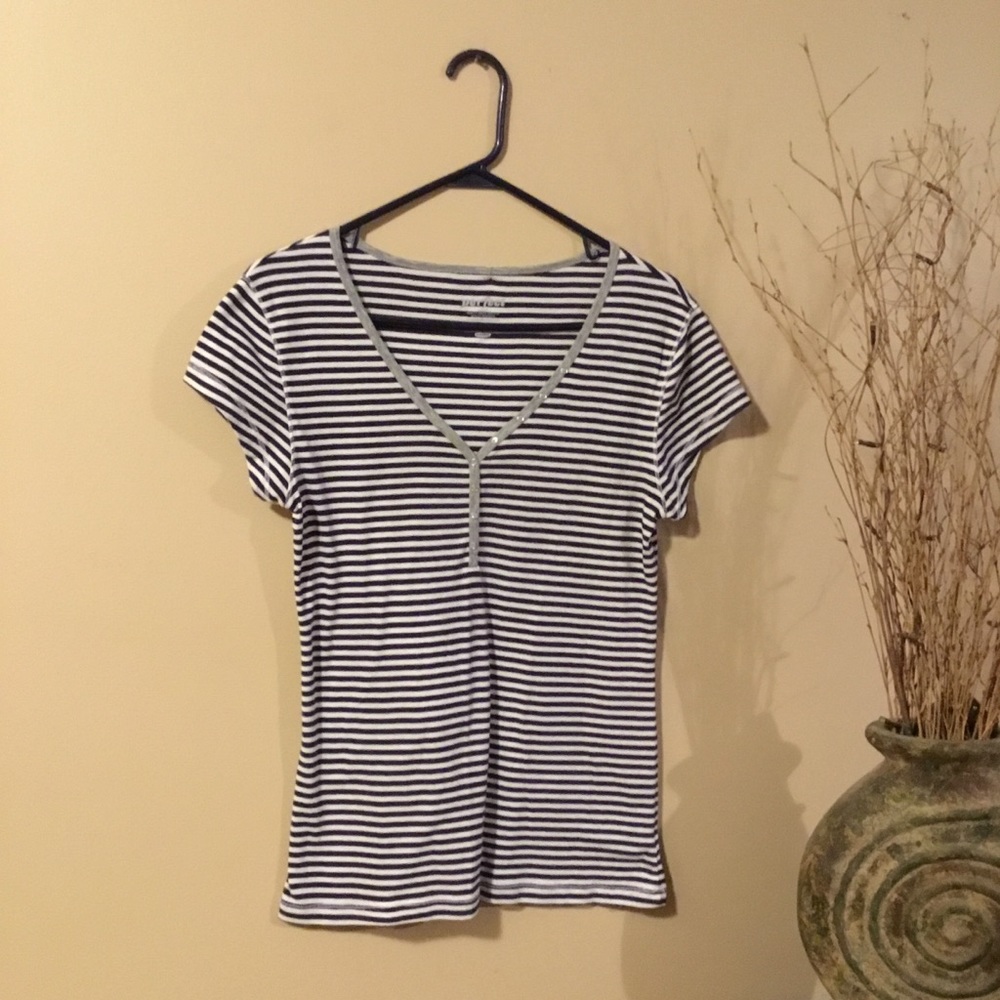 Old navy striped V-neck with buttons short sleeve
